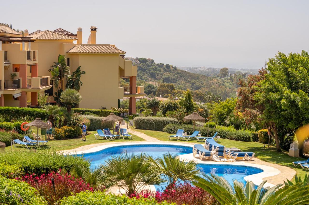 Los Arqueros Golf Apartments Benahavís Eksteriør bilde