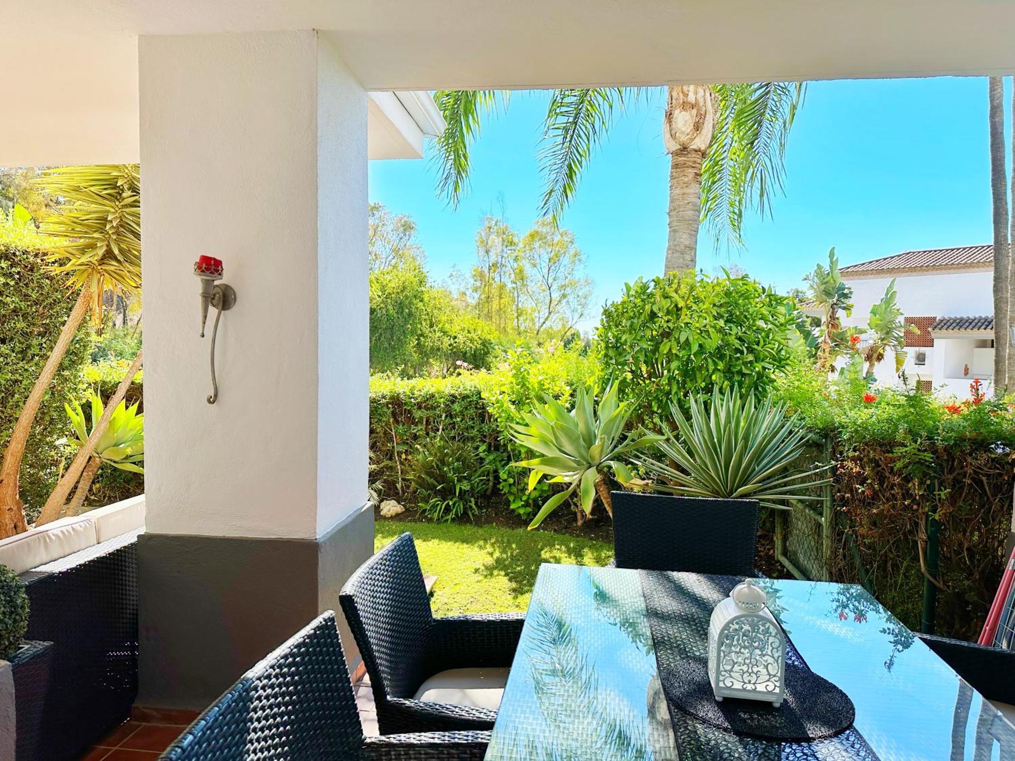 Los Arqueros Golf Apartments Benahavís Eksteriør bilde