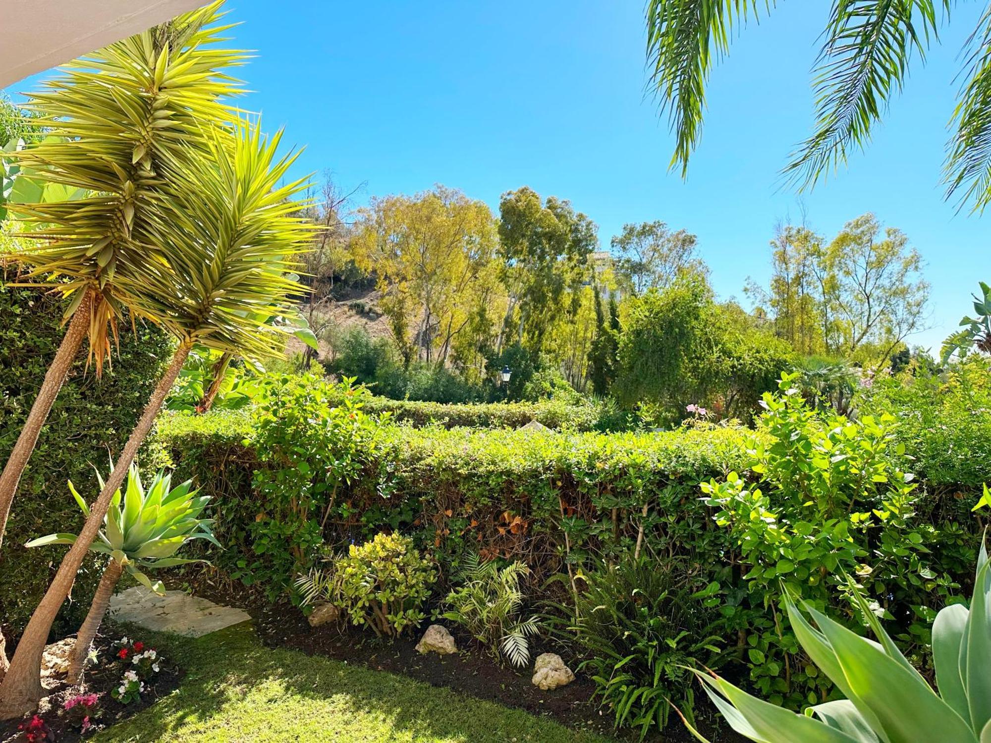 Los Arqueros Golf Apartments Benahavís Eksteriør bilde