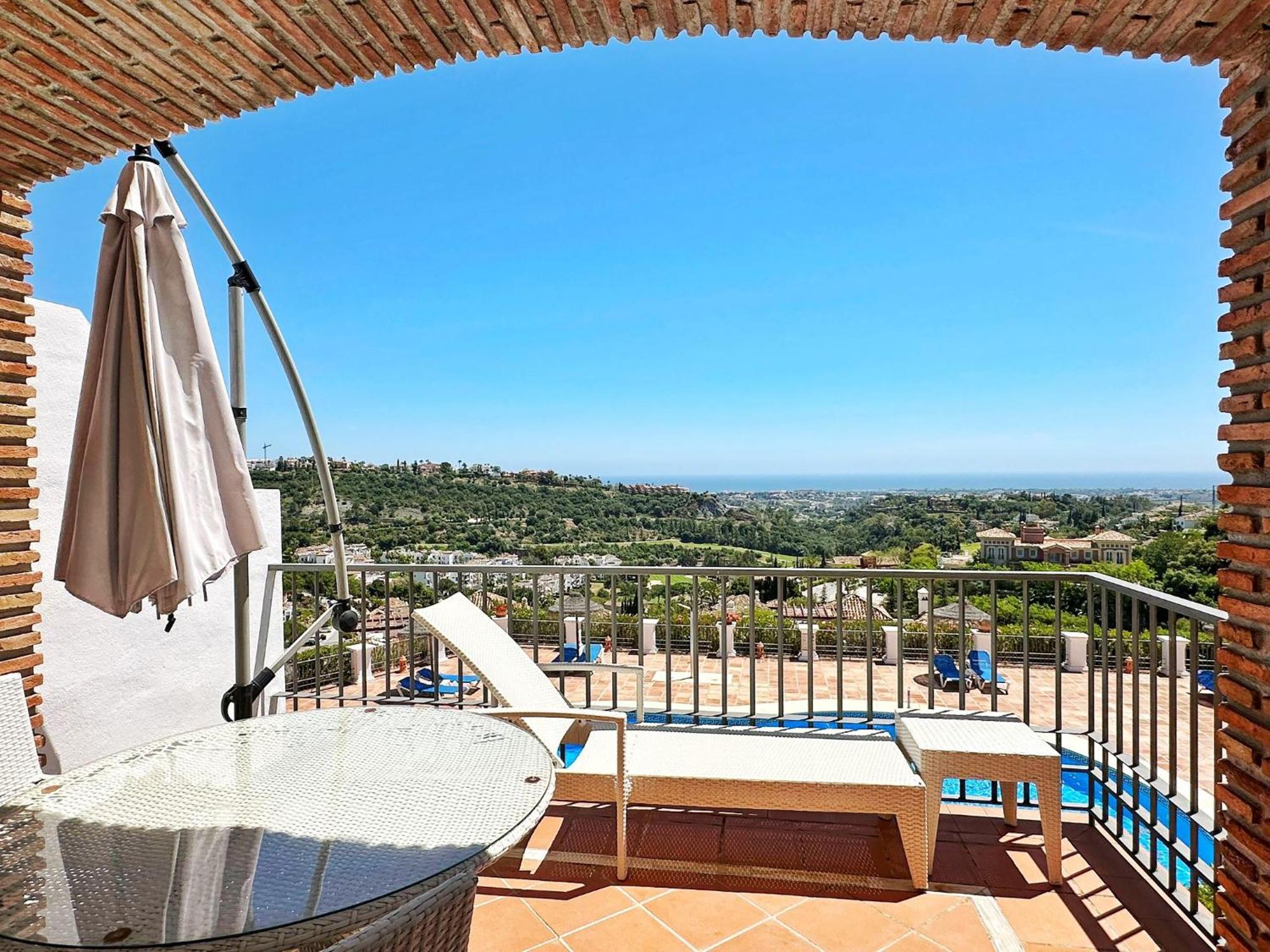 Los Arqueros Golf Apartments Benahavís Eksteriør bilde