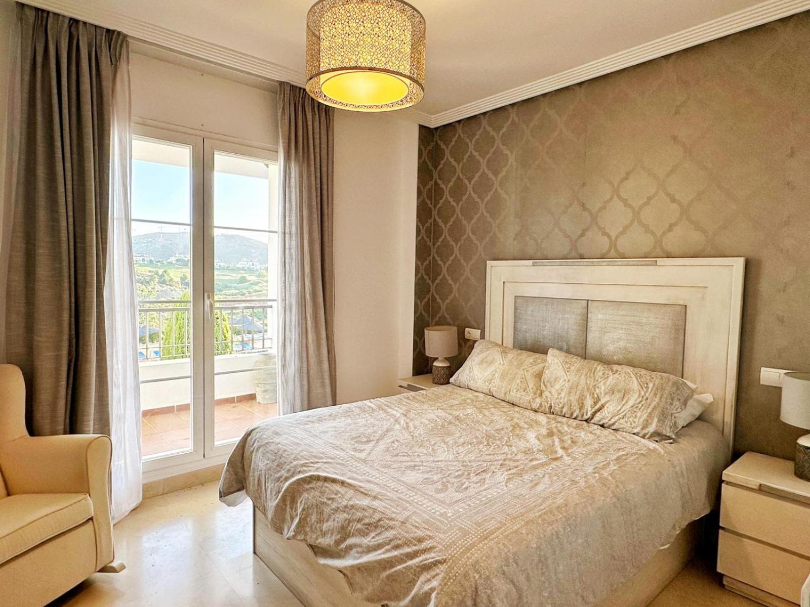 Los Arqueros Golf Apartments Benahavís Eksteriør bilde